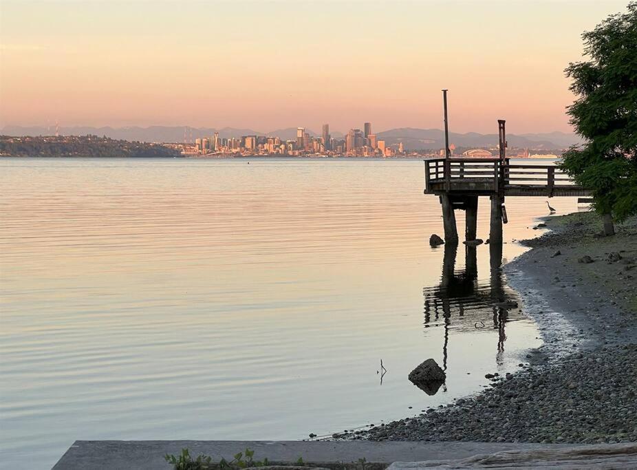 Murden Cove Waterfront Retreat: 3Br Oasis & Kayaks Villa Bainbridge Island Exterior photo